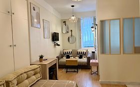 Arc De Triomphe -Marie Antoinette Garden Residence Hotel